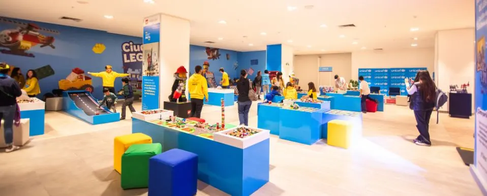 Children playing with legos- Lego Fun Fest